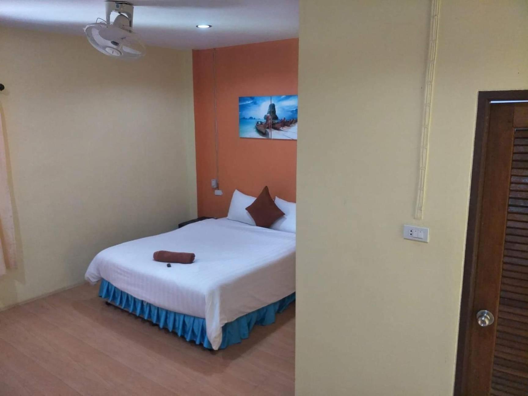 Prukrom Lanta Guesthouse Ko Lanta Pokoj fotografie