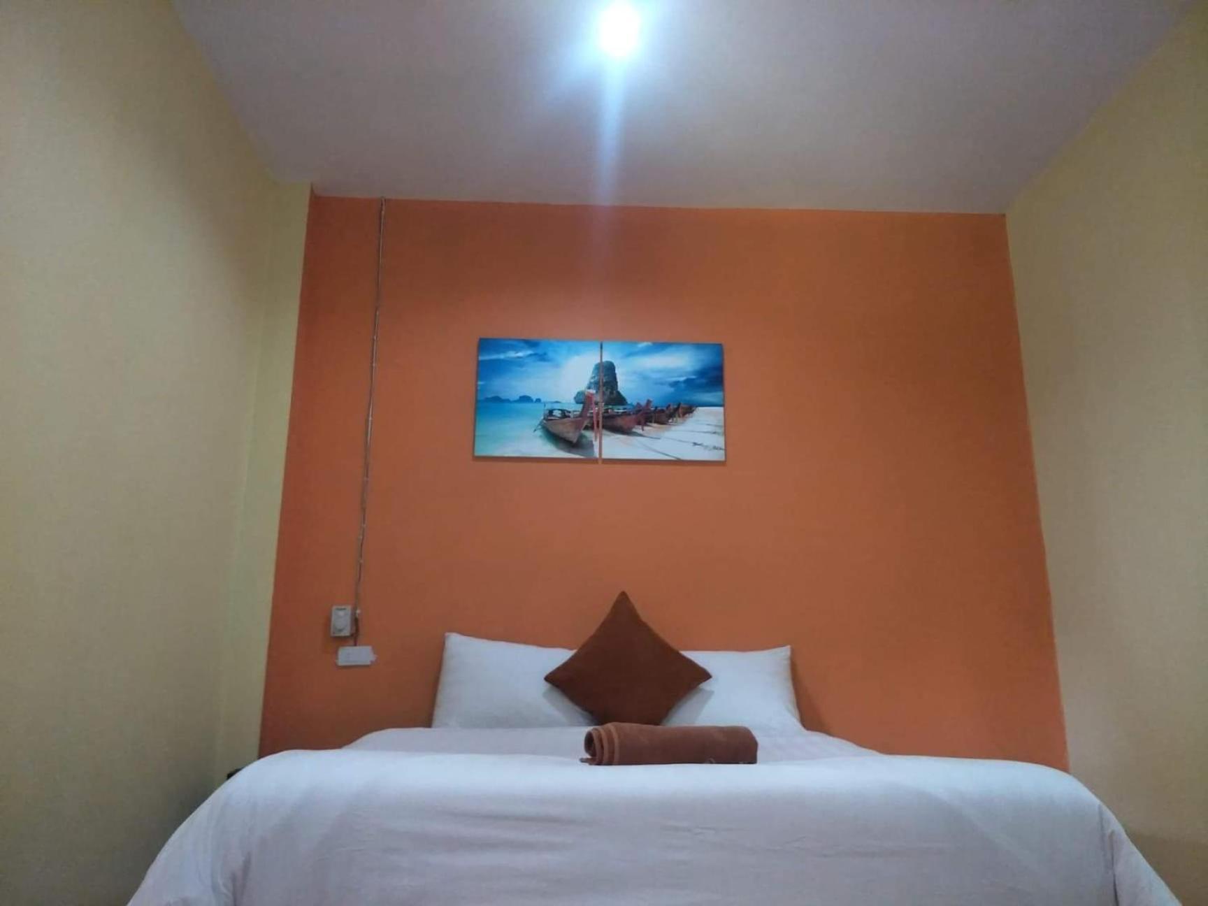 Prukrom Lanta Guesthouse Ko Lanta Pokoj fotografie