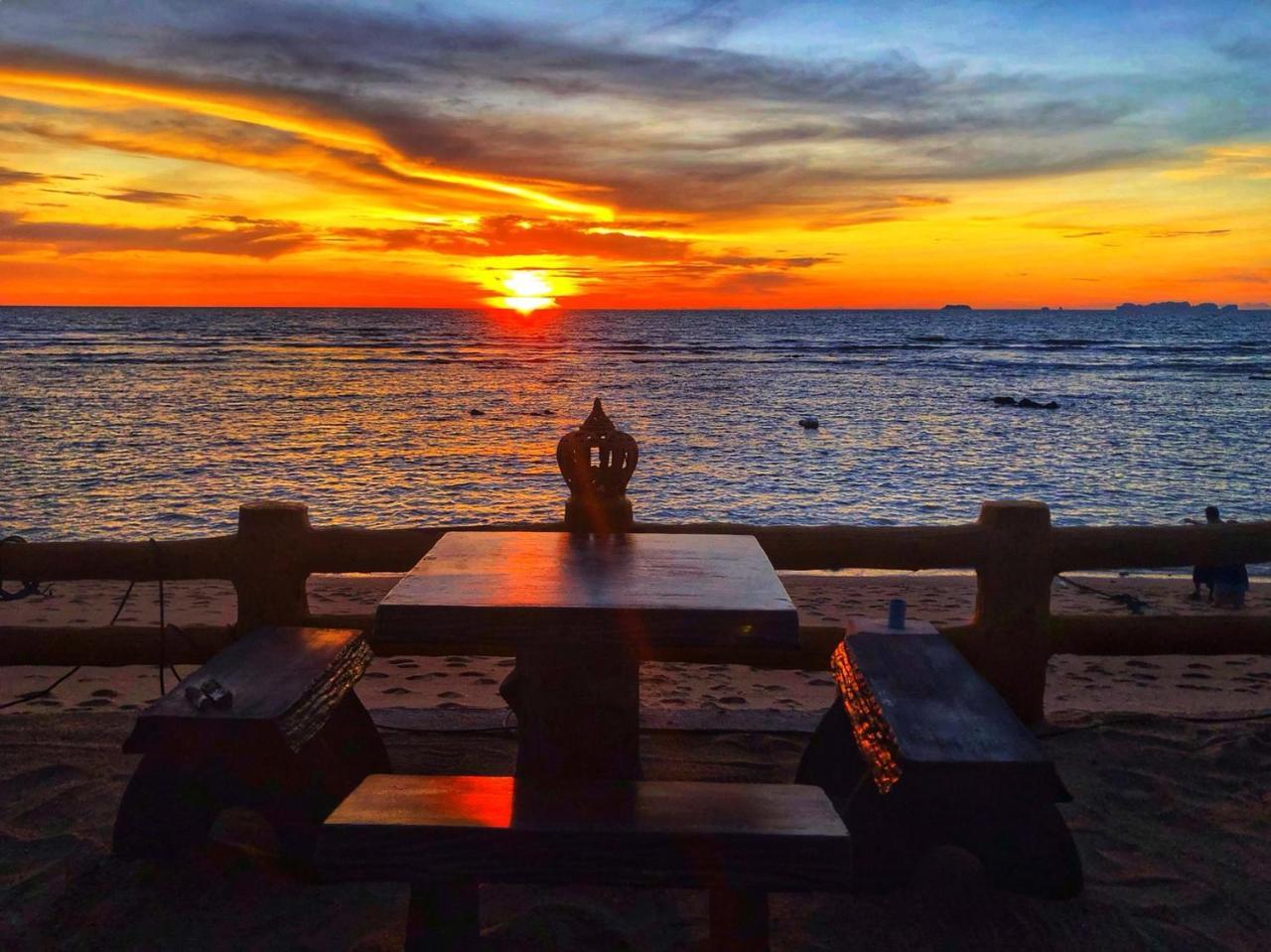 Prukrom Lanta Guesthouse Ko Lanta Exteriér fotografie